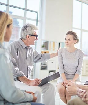 Family & Group Therapy